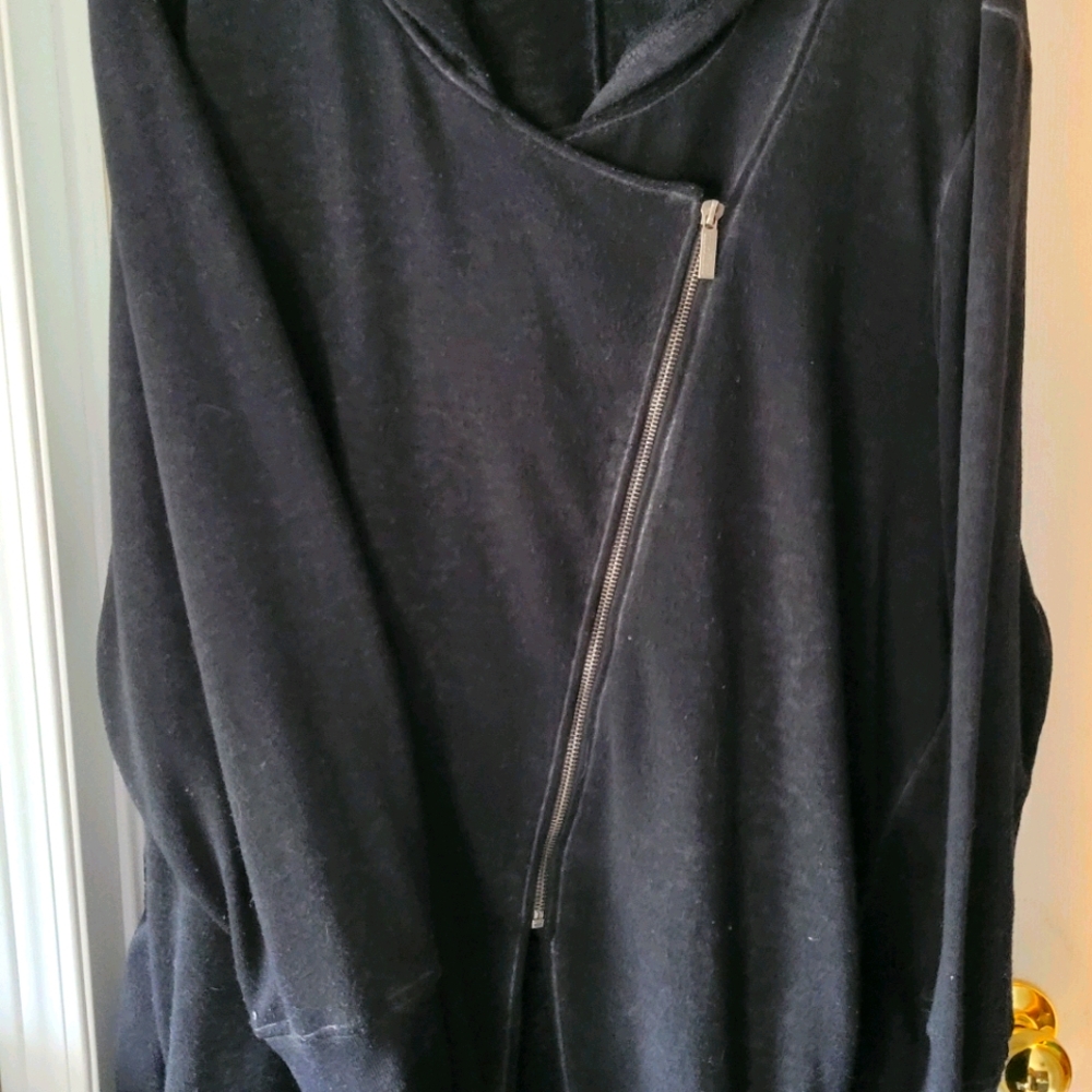 Lightweight hoodie